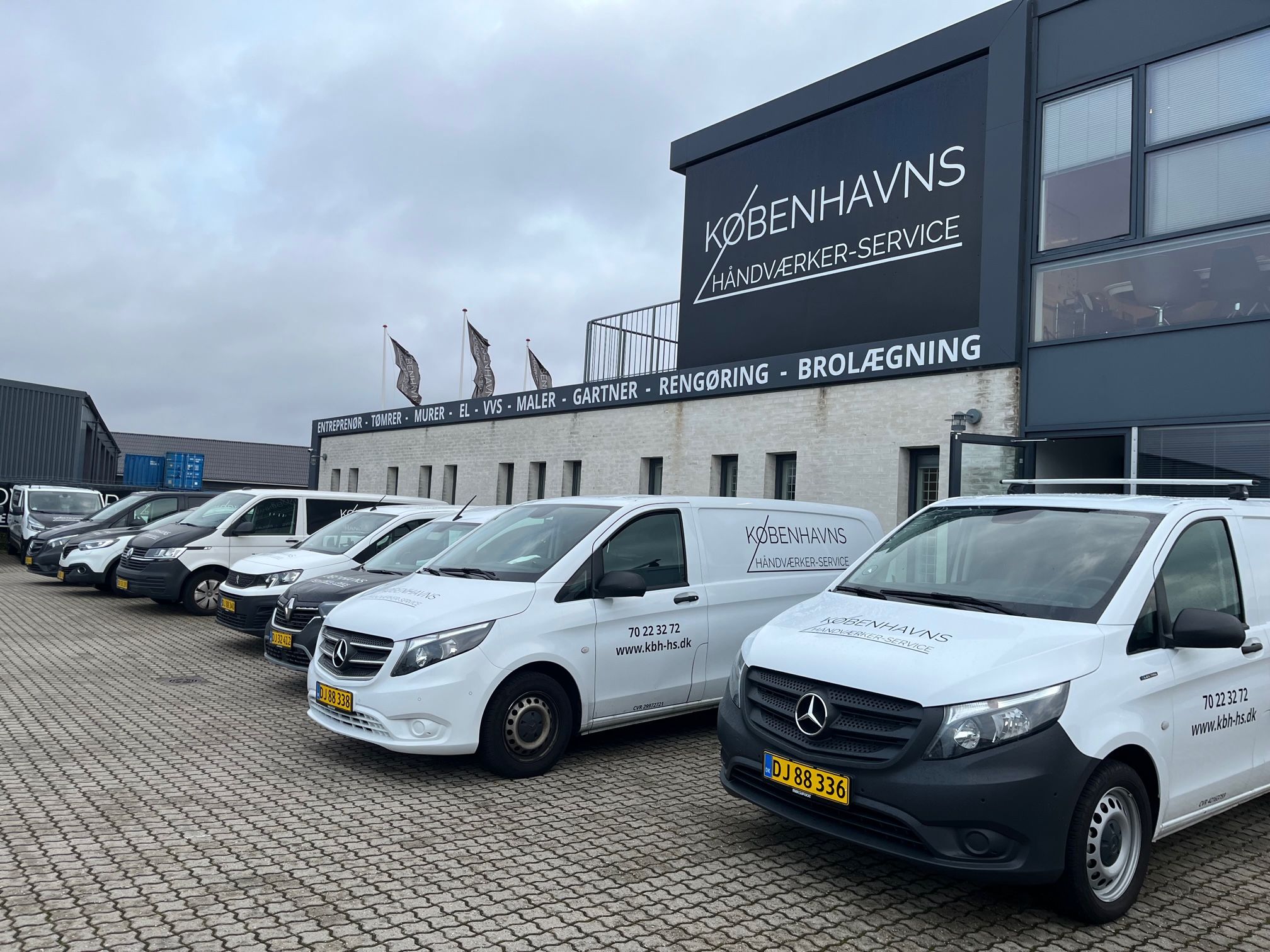 Håndværker fra Københavns Håndværker Service på opgave i København